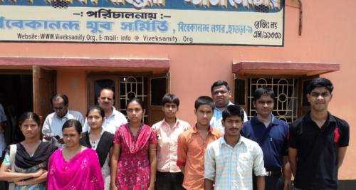 With Vivek Scholars at Howrah